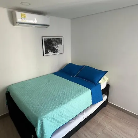 Apartamento Cerca Al Mar 2413 *